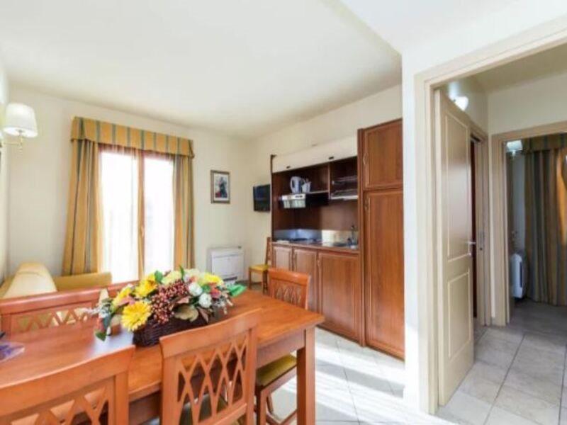 אולביה Hotel Regina Elena מראה חיצוני תמונה