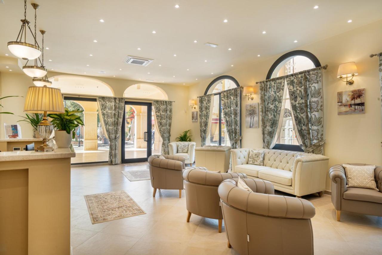 אולביה Hotel Regina Elena מראה חיצוני תמונה